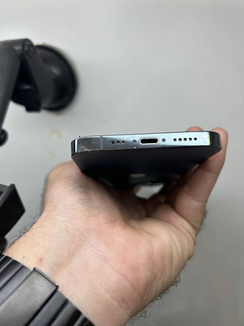 Apple iPhone 12 Pro 4