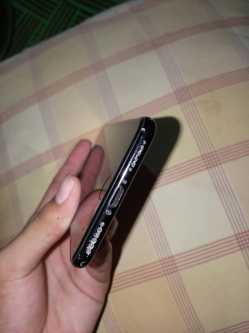 Apple iPhone 7 5