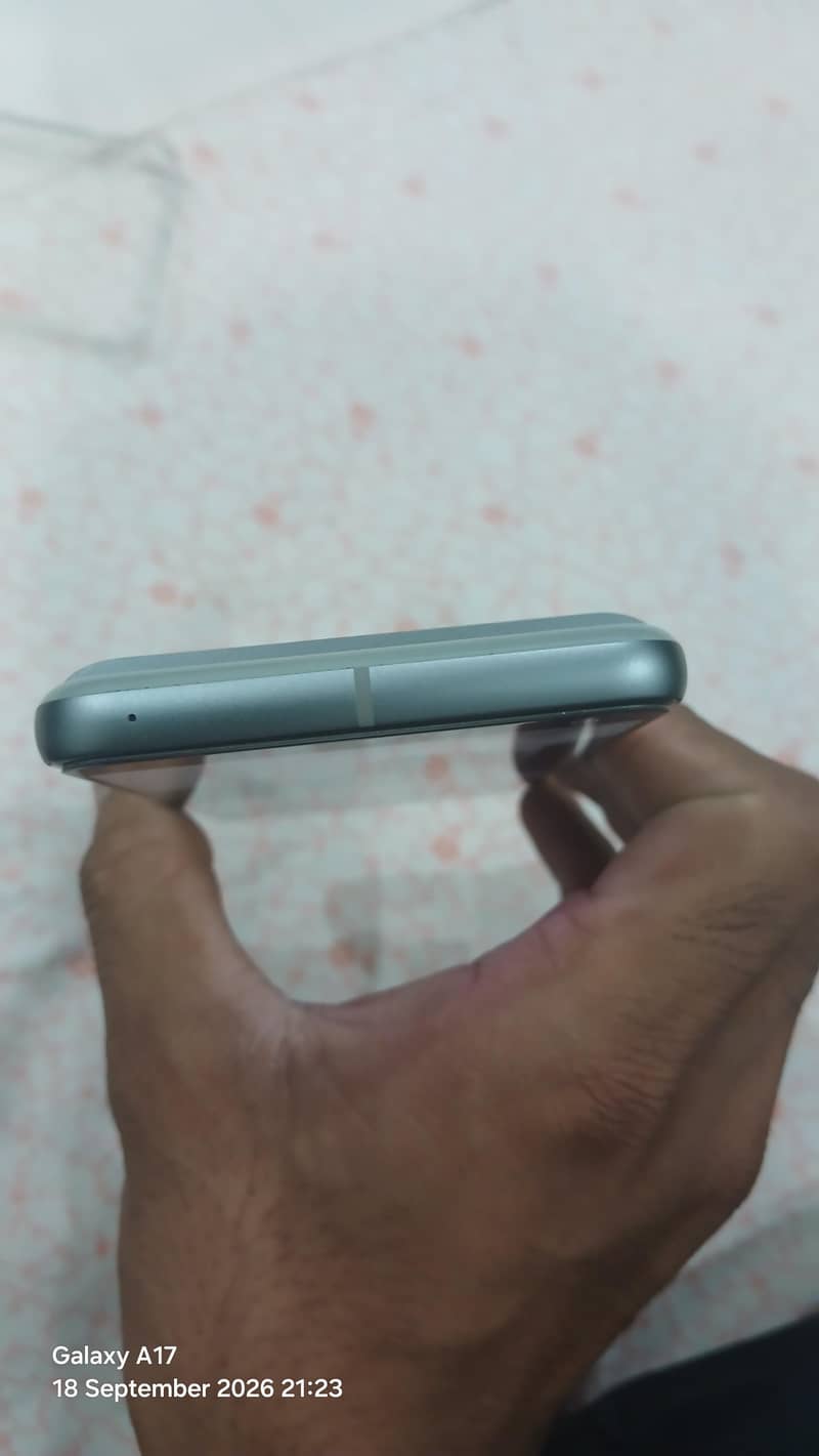 Google Pixel 8 1