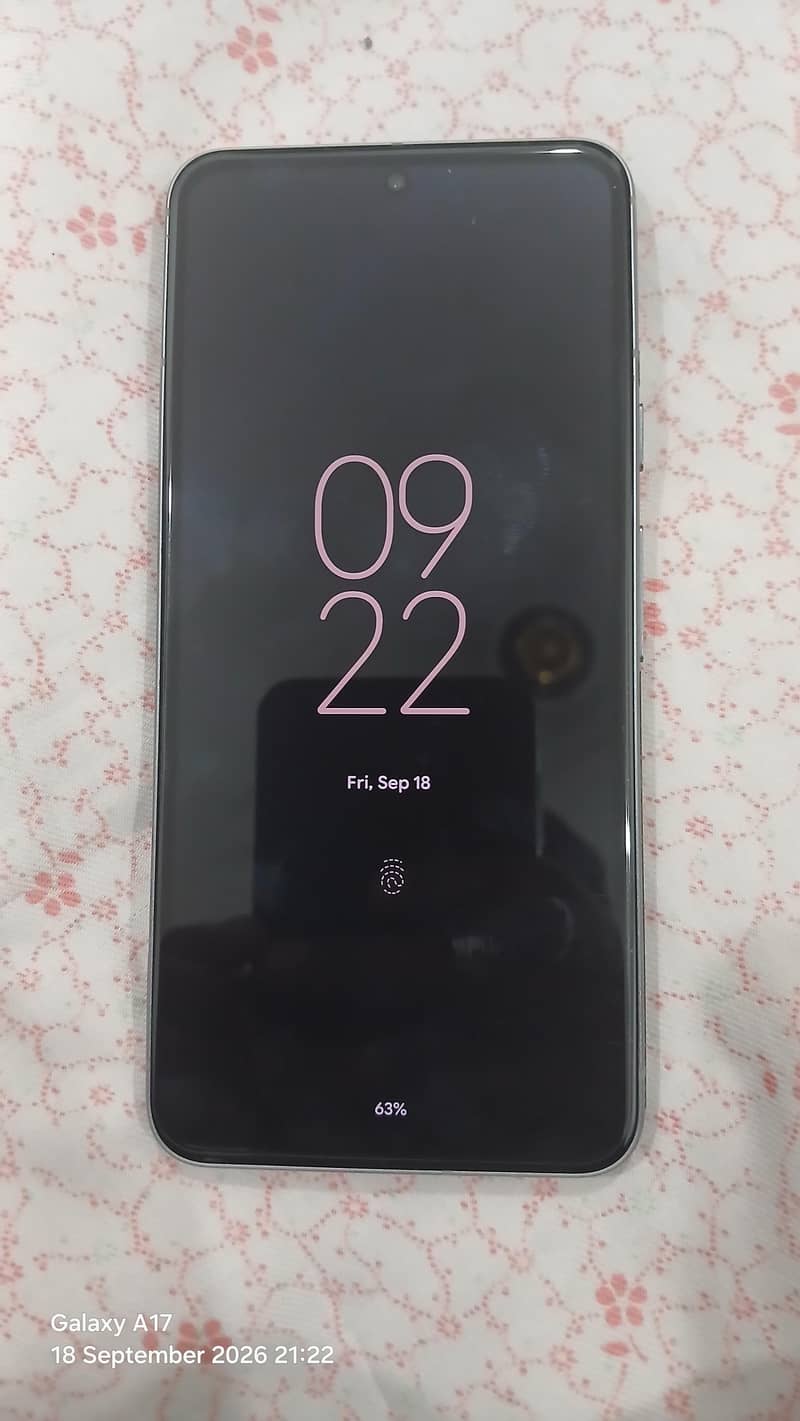 Google Pixel 8 4