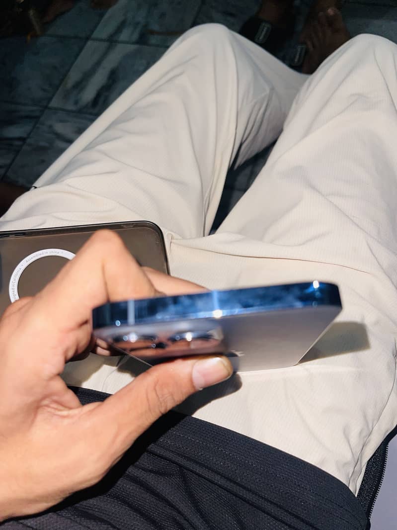 Apple iPhone 13 Pro Max 5