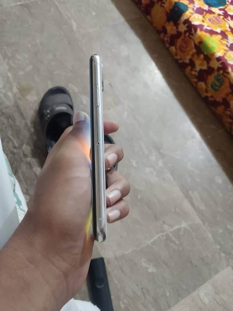 Apple iPhone X 1