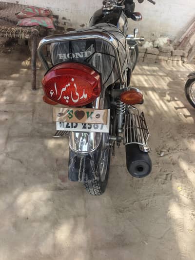 urgent sale urgent sale new model cg 125 black