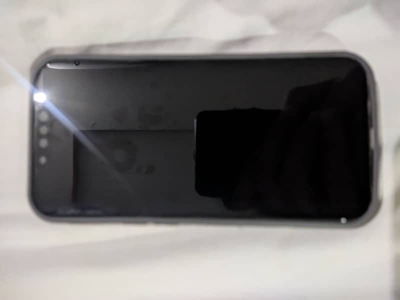 Apple iPhone 13 Pro 2