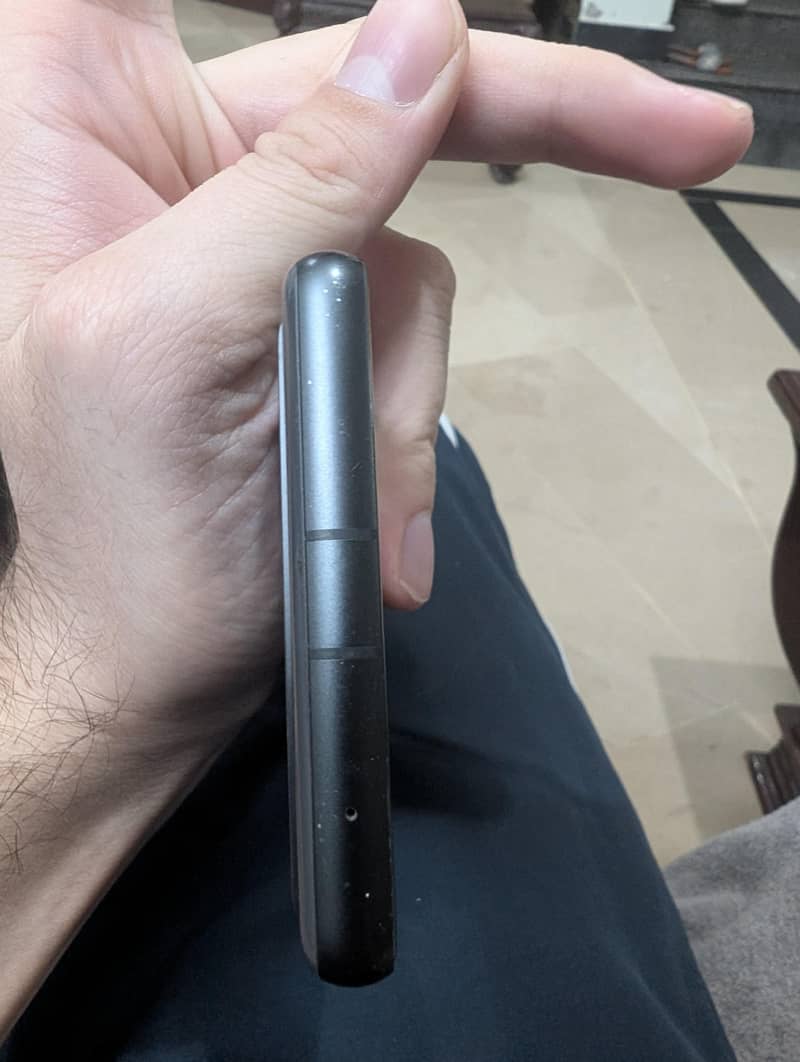 Google Pixel 7a 5