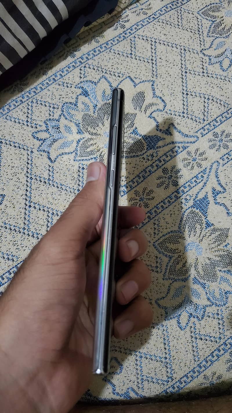 Samsung Mobile Note 10 Plus 1