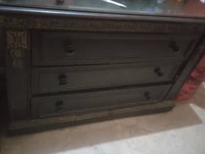bed and dresser