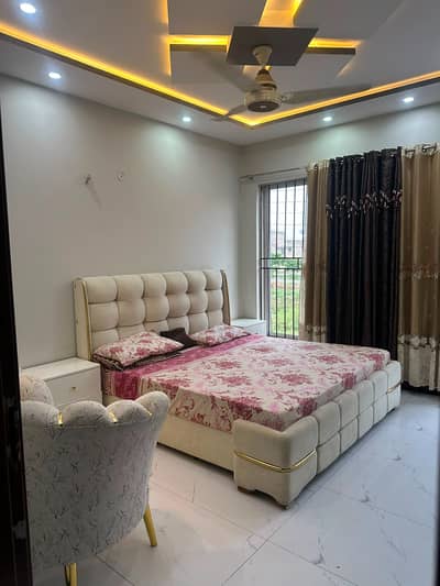 10 MARLA FULL HOUSE FOR RENT IN LDA AVENUE 1 NEAR RAIWIND ROAD LAHORE