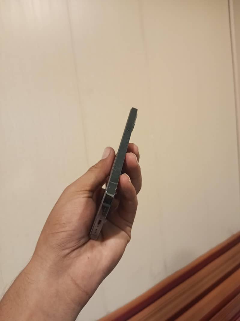 Apple iPhone 12 Pro 1