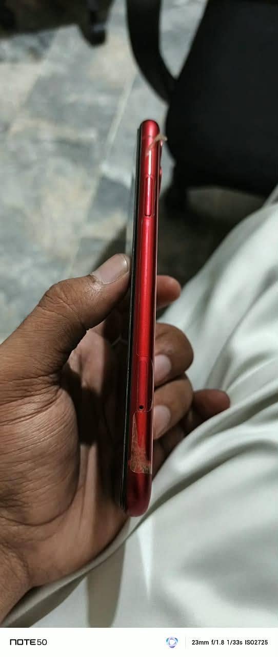 Apple iPhone 11 8