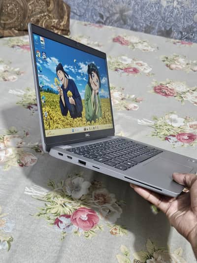 Laptop Dell Latitude 5330 I5 12th generation 16by256gb With charger
