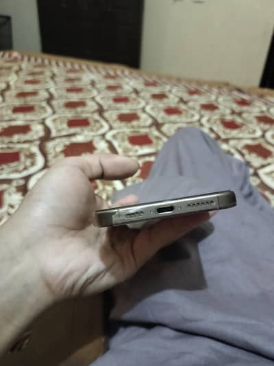 Apple iPhone 16 Pro Max