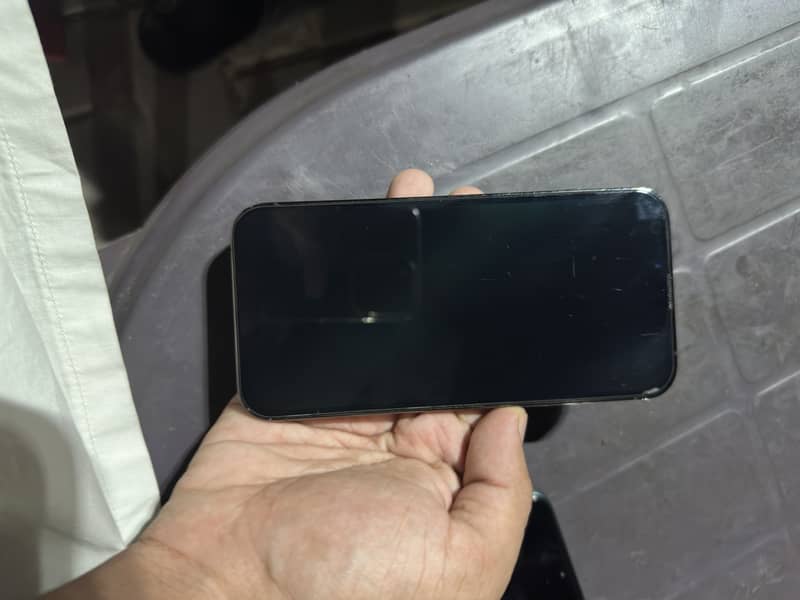 Apple iPhone 13 Pro 4