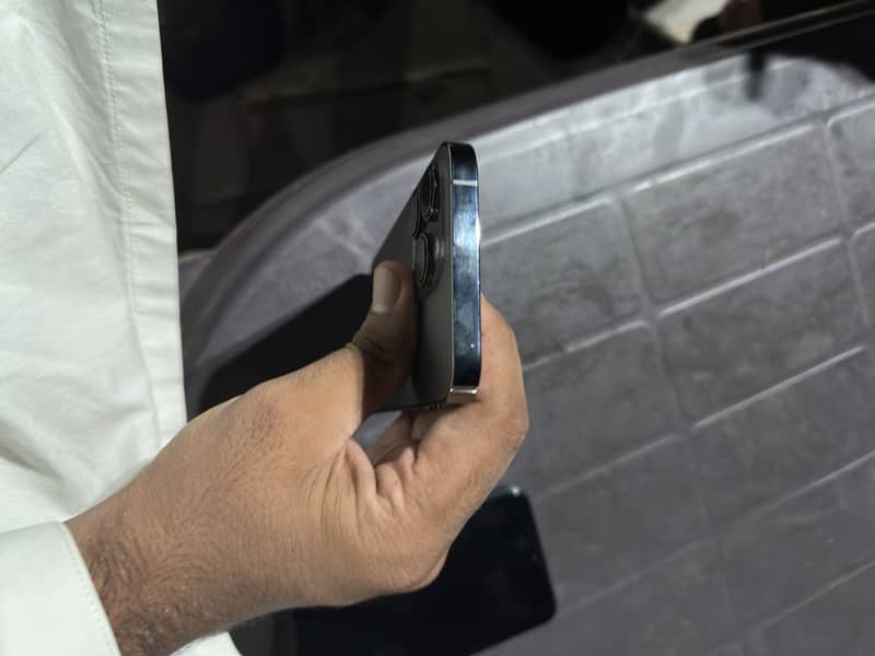 Apple iPhone 13 Pro 6