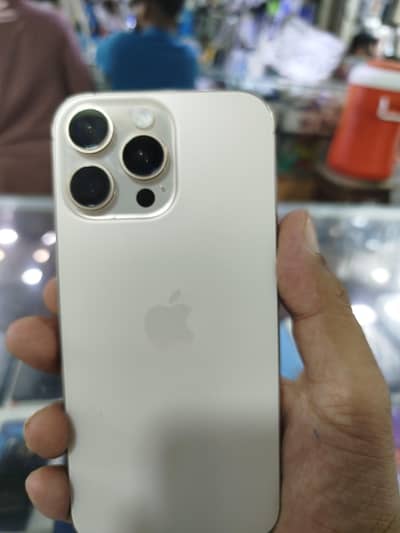 Apple iPhone 16 Pro Max