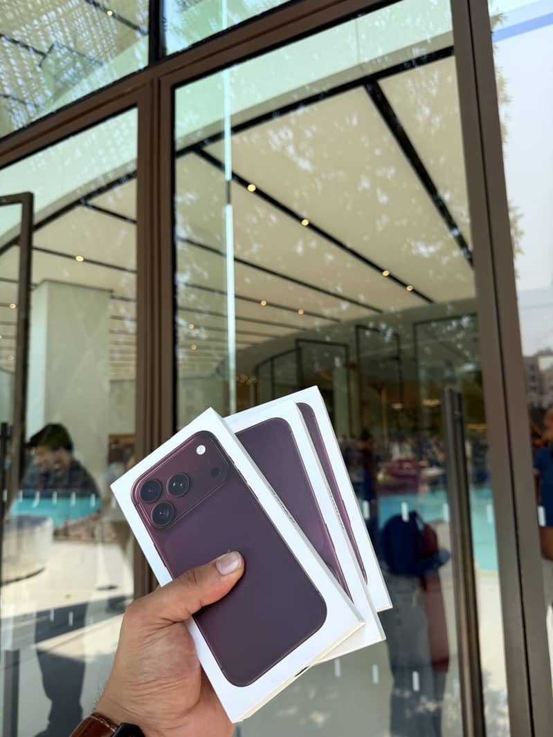Apple iPhone 18 Pro Max 1