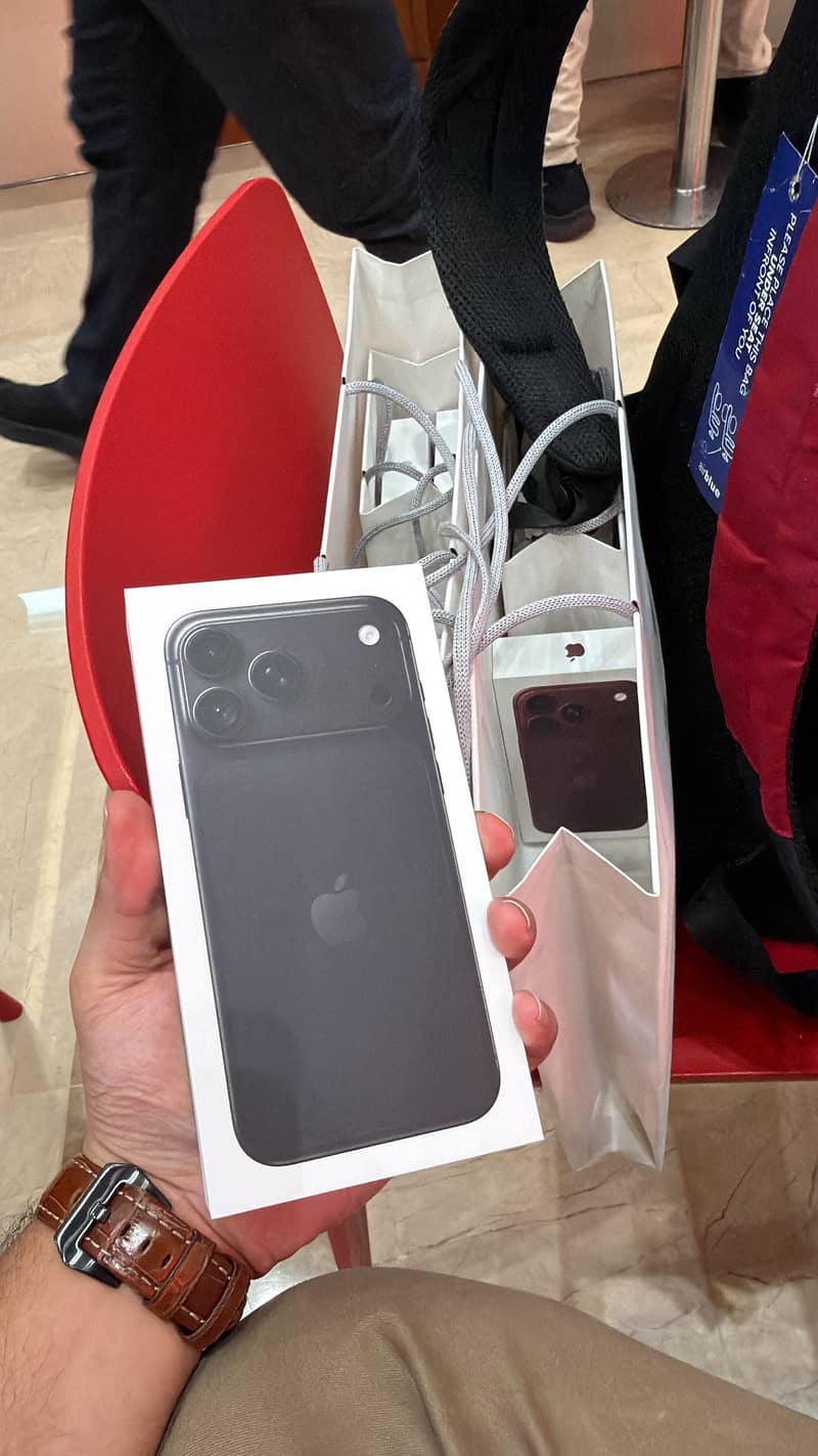 Apple iPhone 18 Pro Max 3