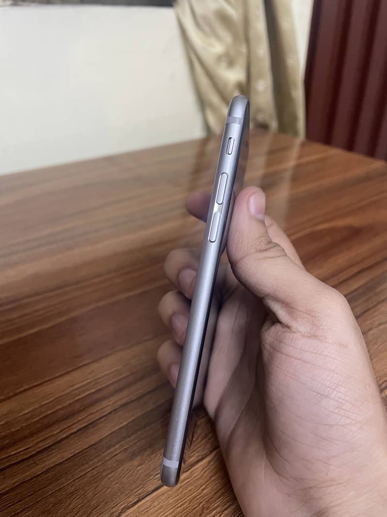 Apple iPhone 6 2
