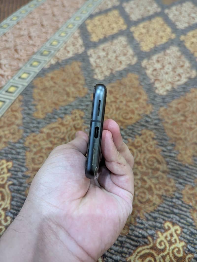 Google Pixel 8 3