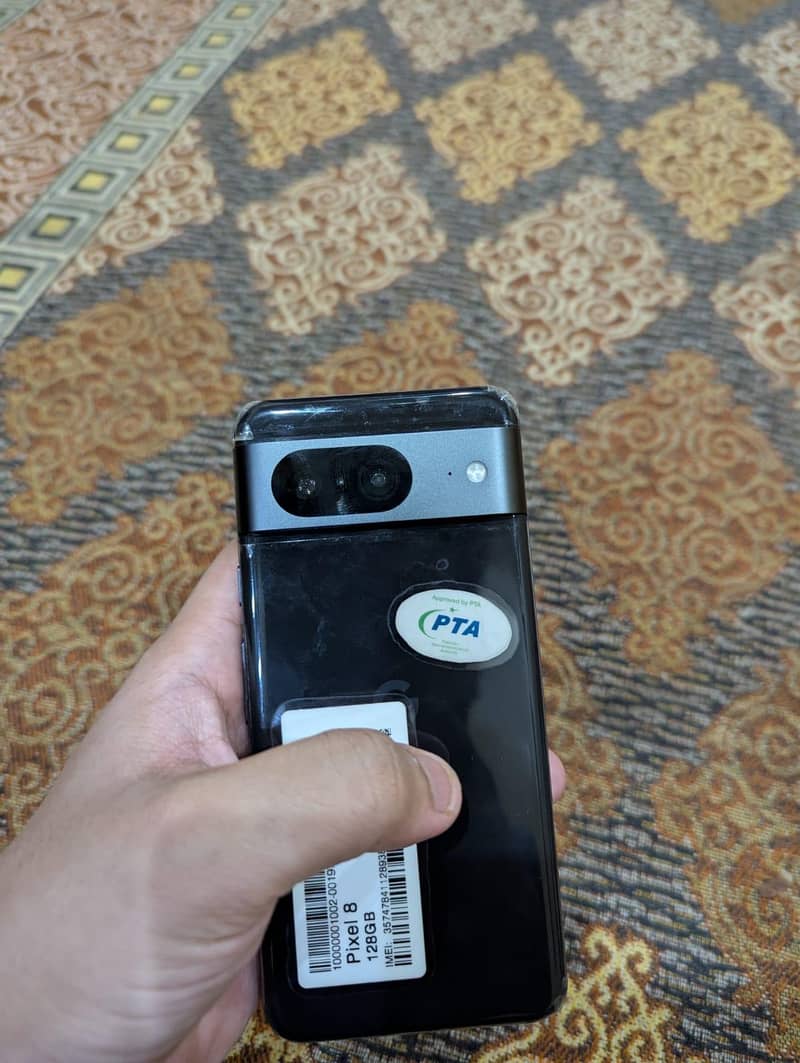 Google Pixel 8 4