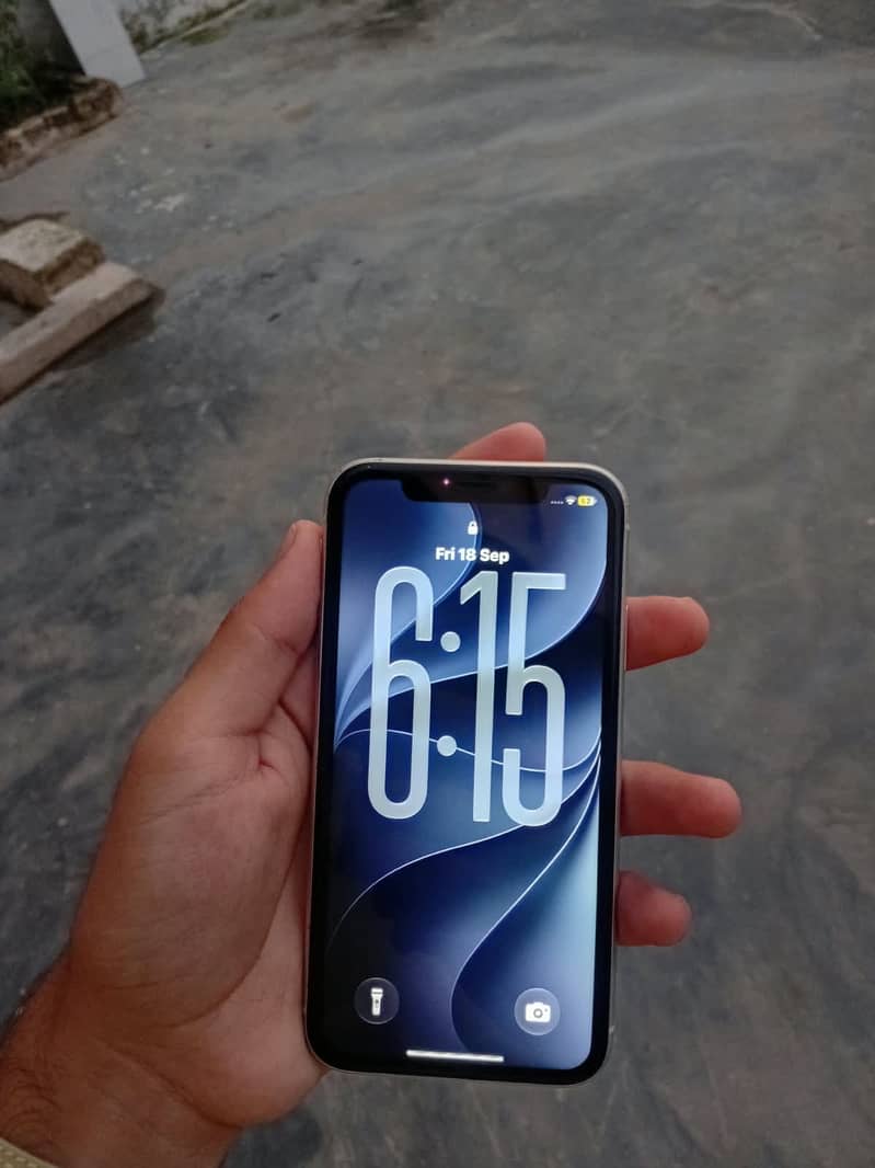 Apple iPhone 11 5