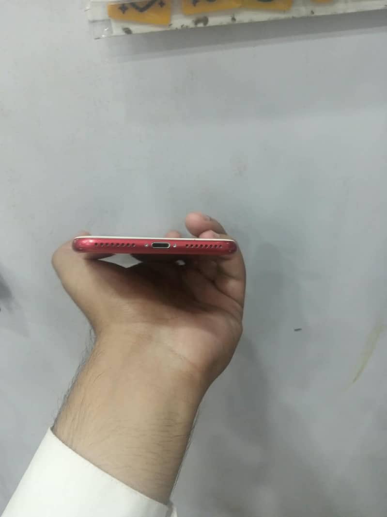 Apple iPhone 7 Plus 4