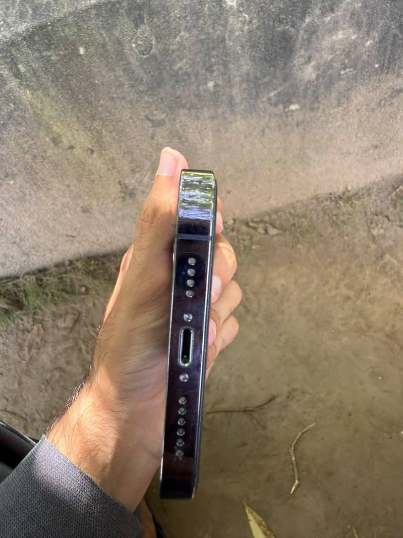 Apple iPhone 14 Pro Max 6