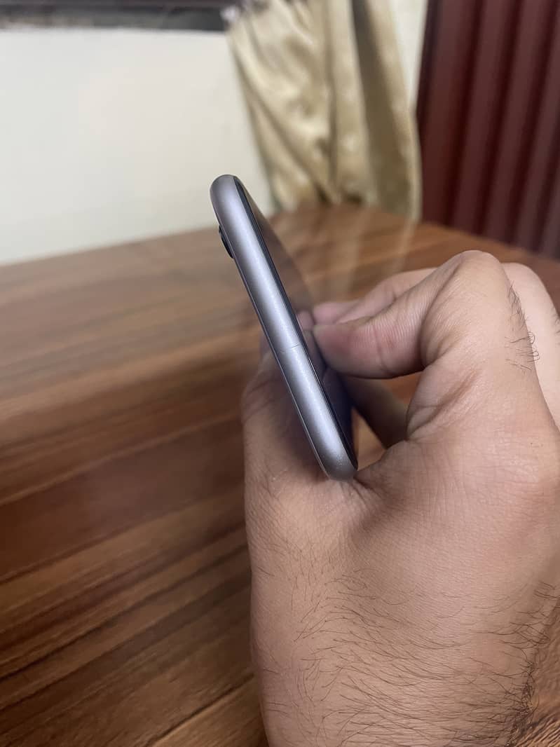 Apple iPhone 6 5