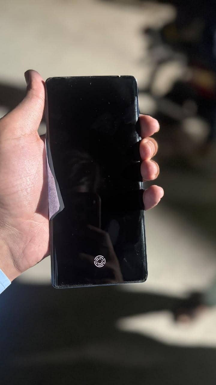 Tecno CAMON 30S 6