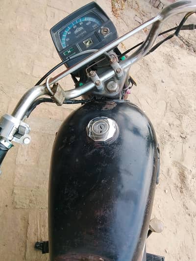unique CD 70 2010