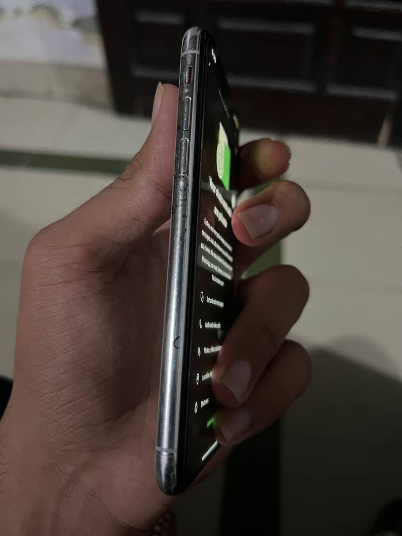 Apple iPhone X 2