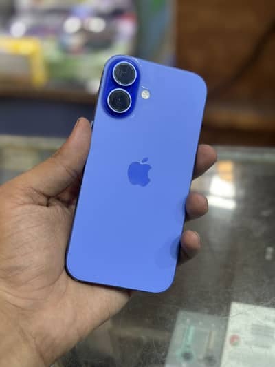 Apple iPhone 16