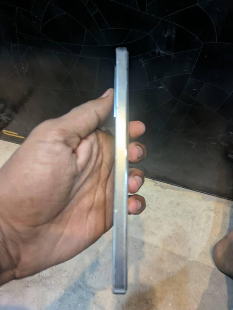 Infinix Note 40 5
