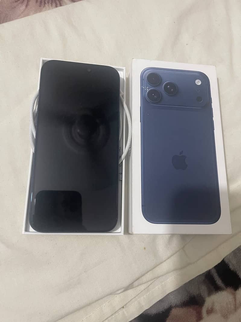Apple iPhone 17 Pro Max 8