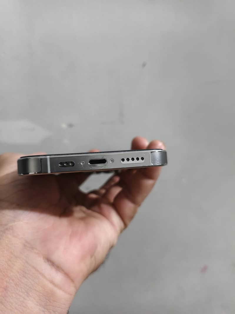 Apple iPhone 13 Pro 3