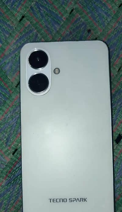 Tecno spark go2
