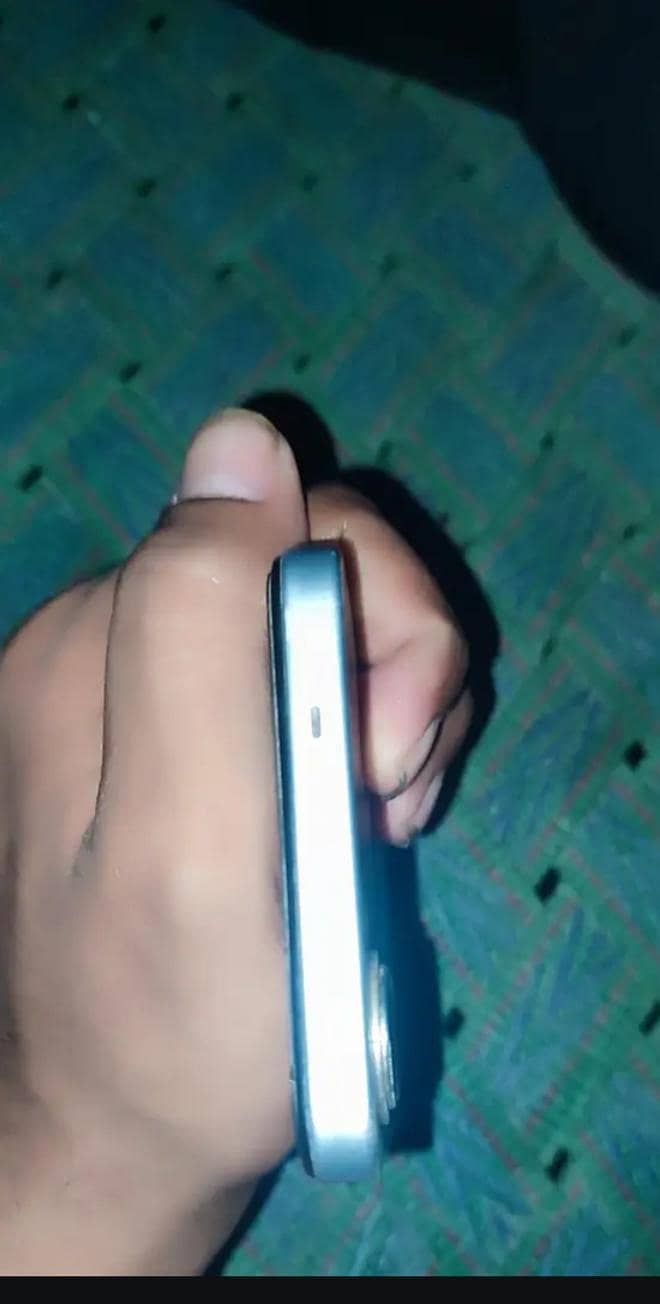 Tecno spark go2 4