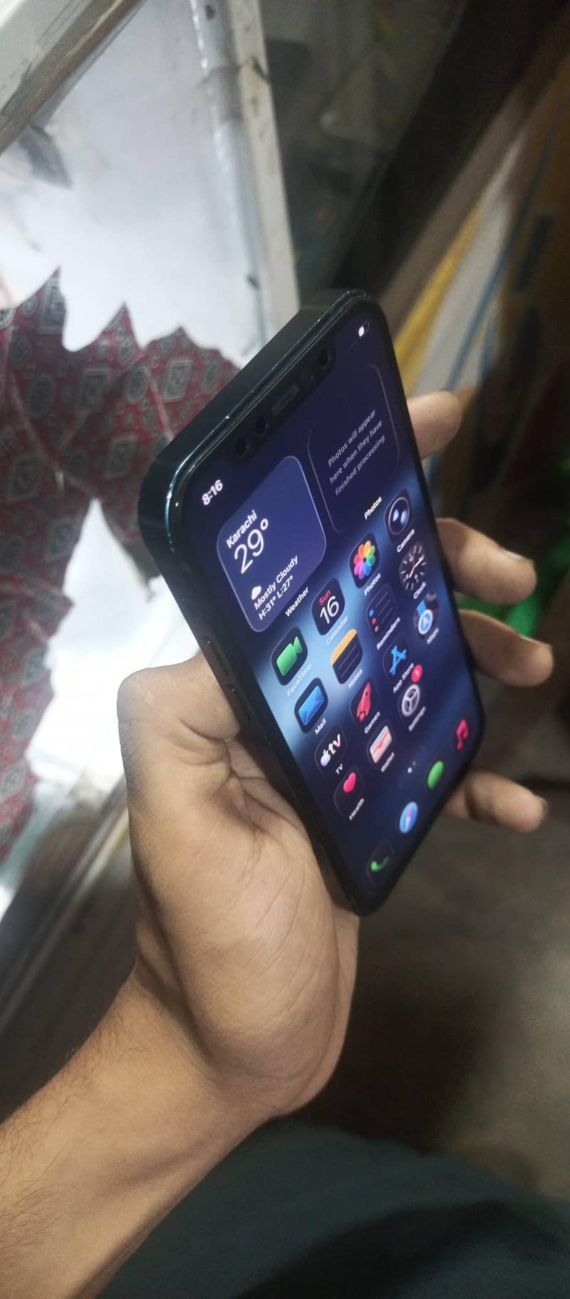 Apple iPhone 12 2