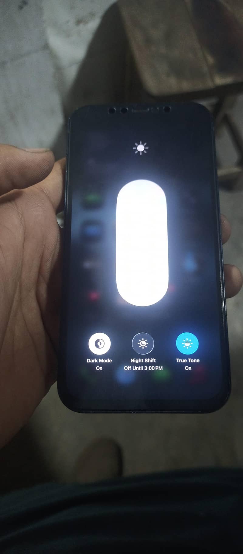 Apple iPhone 12 4