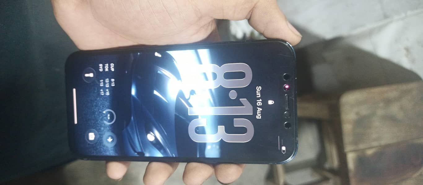 Apple iPhone 12 5