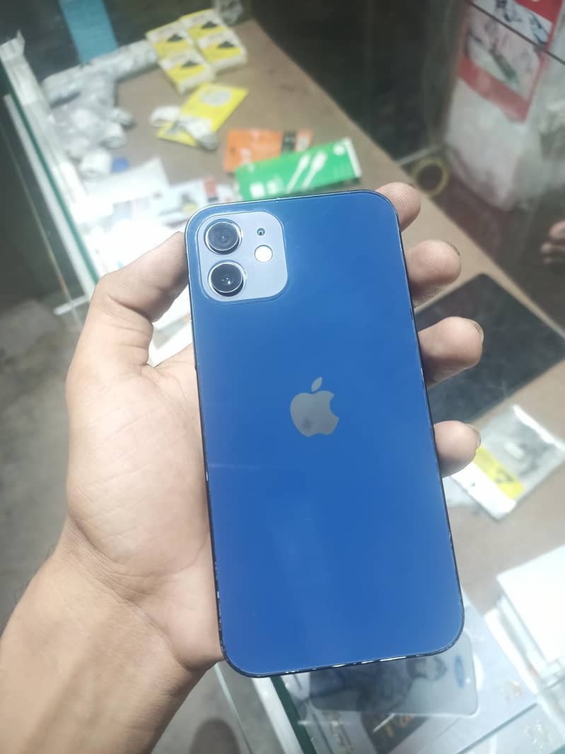 Apple iPhone 12 8