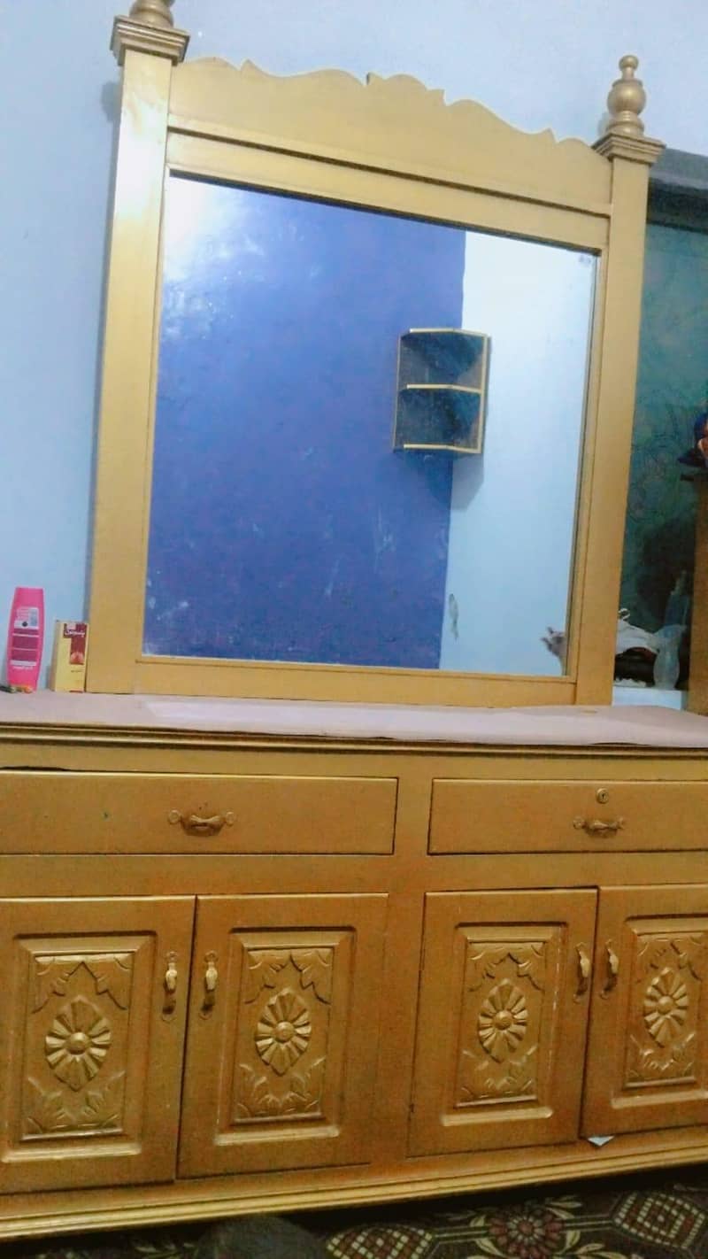 dressing table 1