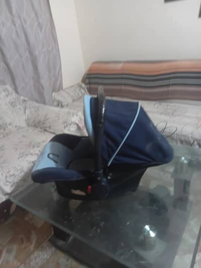 Baby Carry Cot / Baby Car Seat