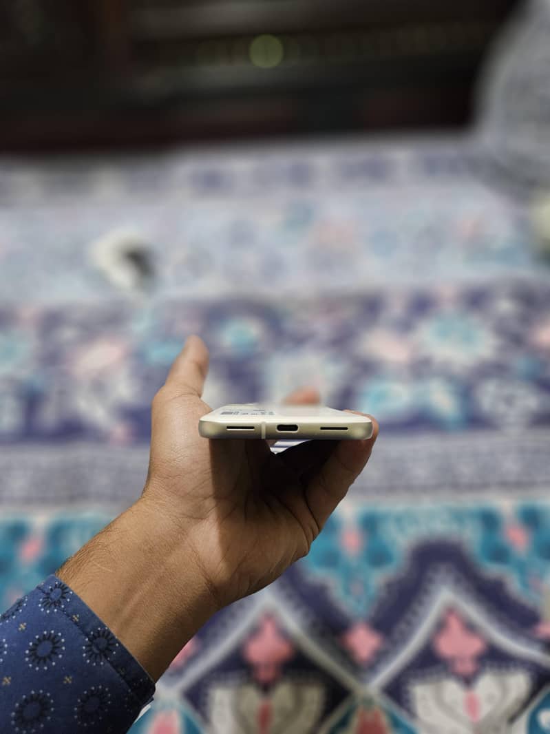 Google Pixel 8a 2