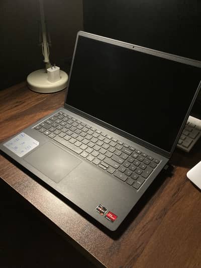 DELL Inspiron 15 3525