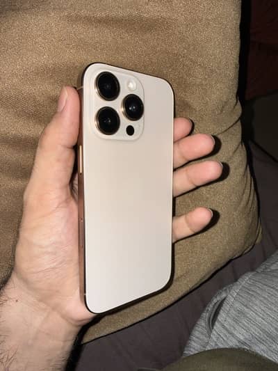 Apple iPhone 16 Pro