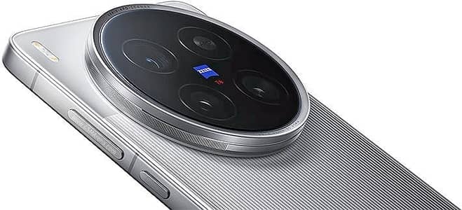 Vivo X200 Ultra, the Camera monster available for sale