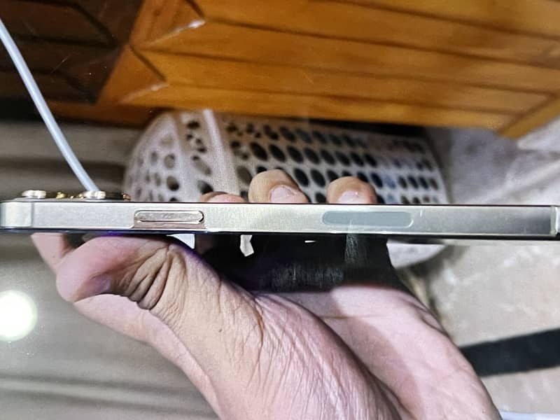 Apple iPhone 12 Pro Max 4