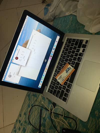 MacBook 2012