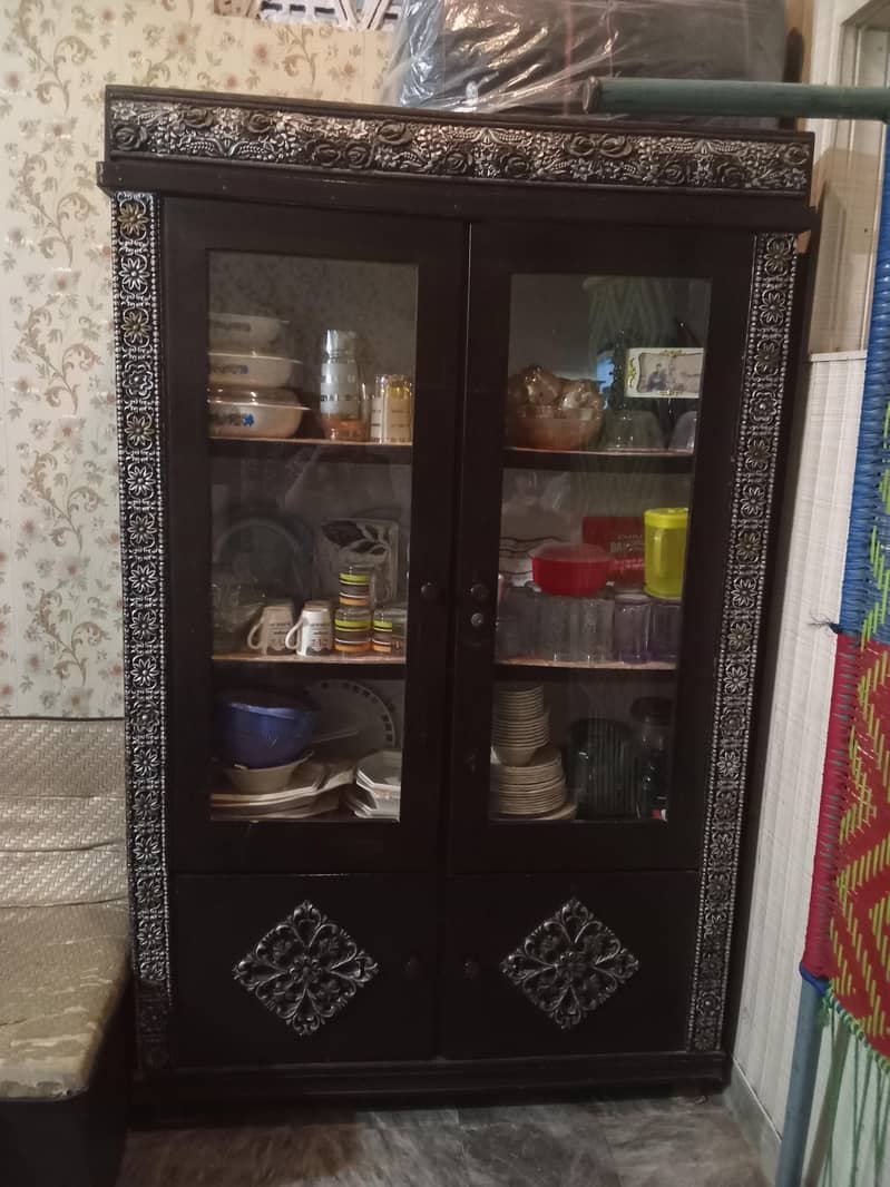 showcase, wardrobe and dressing table 2